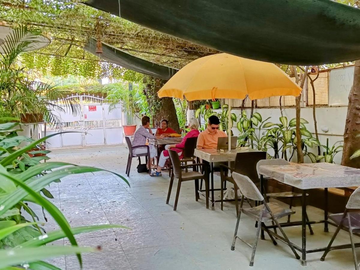Srinekatan Heritage Villa Homestay アーメダバード エクステリア 写真