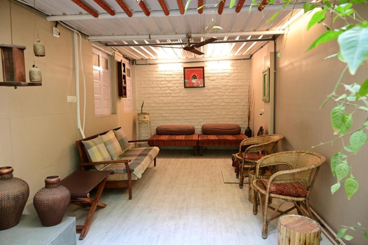 Srinekatan Heritage Villa Homestay アーメダバード エクステリア 写真