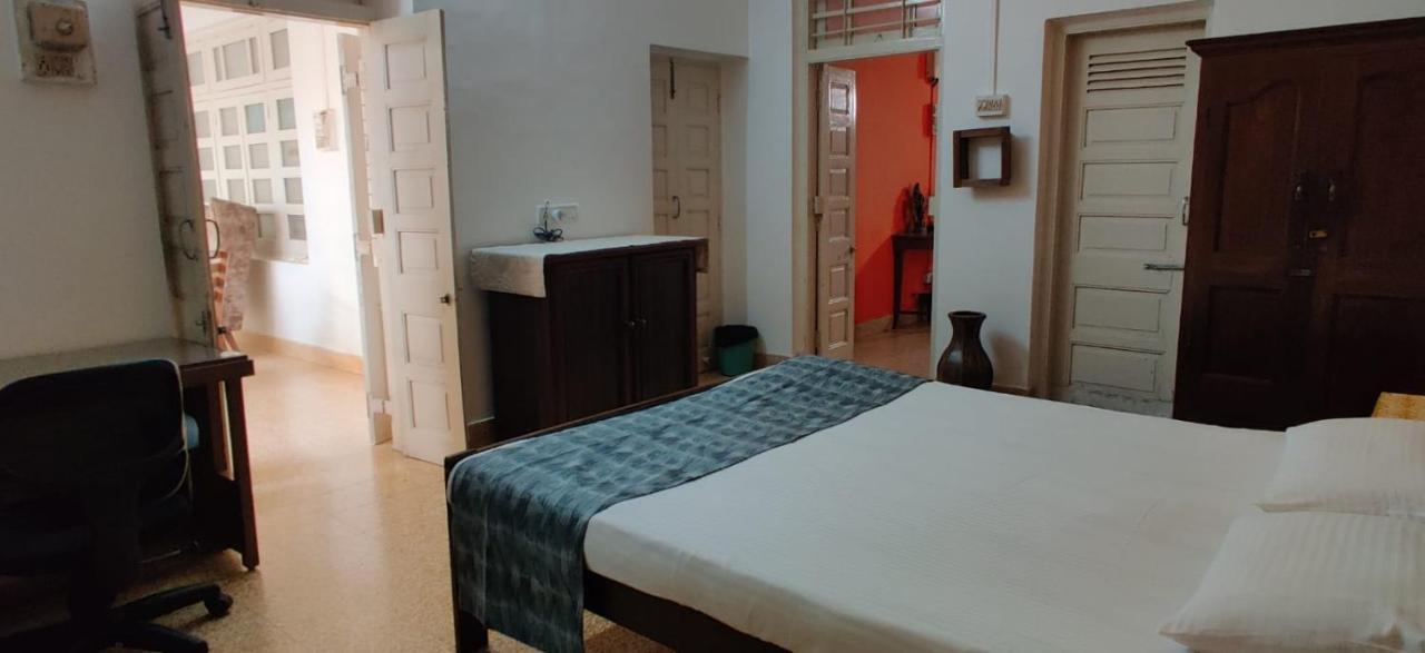 Srinekatan Heritage Villa Homestay アーメダバード エクステリア 写真