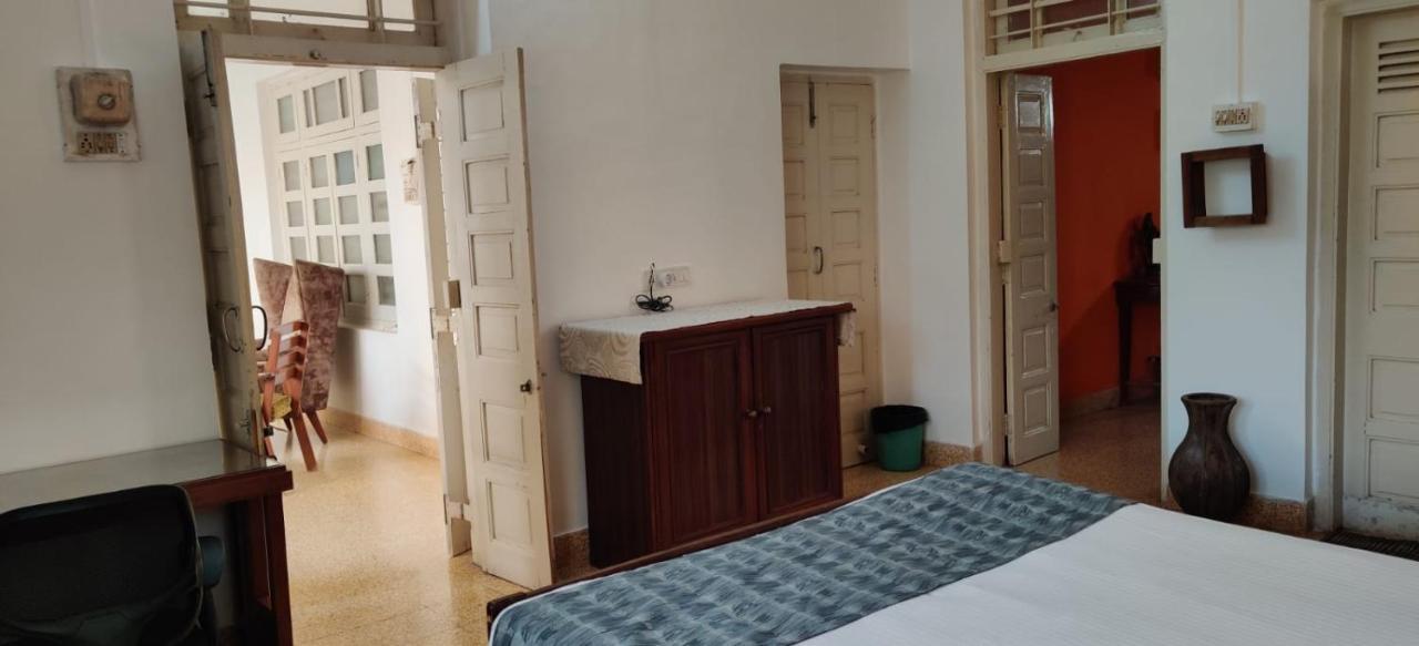 Srinekatan Heritage Villa Homestay アーメダバード エクステリア 写真