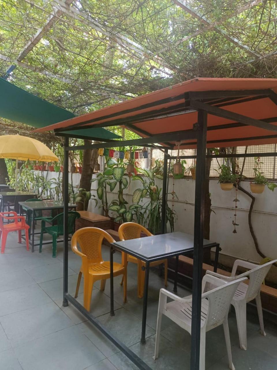 Srinekatan Heritage Villa Homestay アーメダバード エクステリア 写真